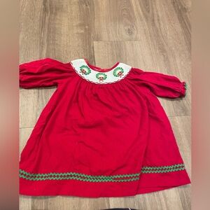 Girls 2T smocked holiday dress - play condition